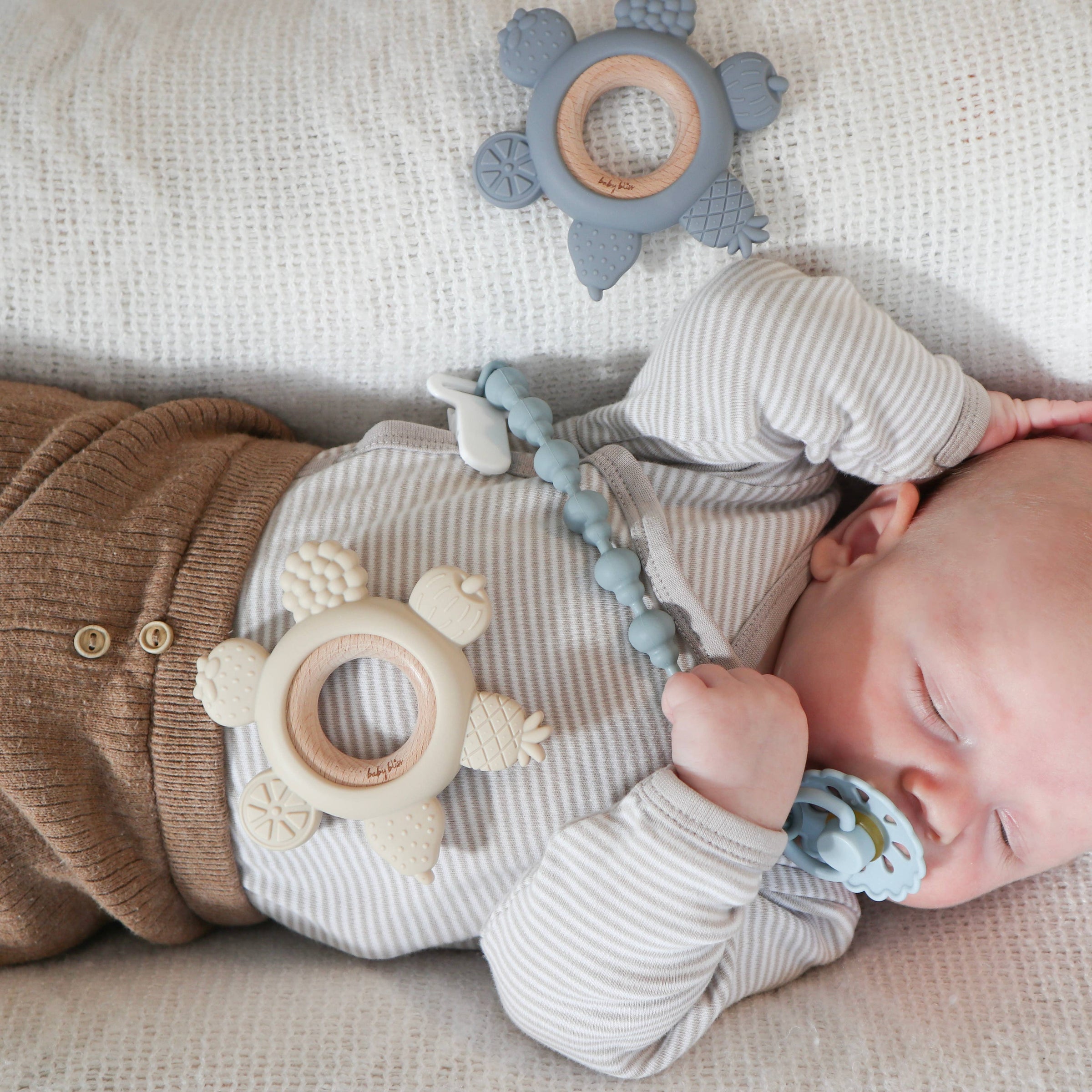 Baby Bliss - Pacifier Clip