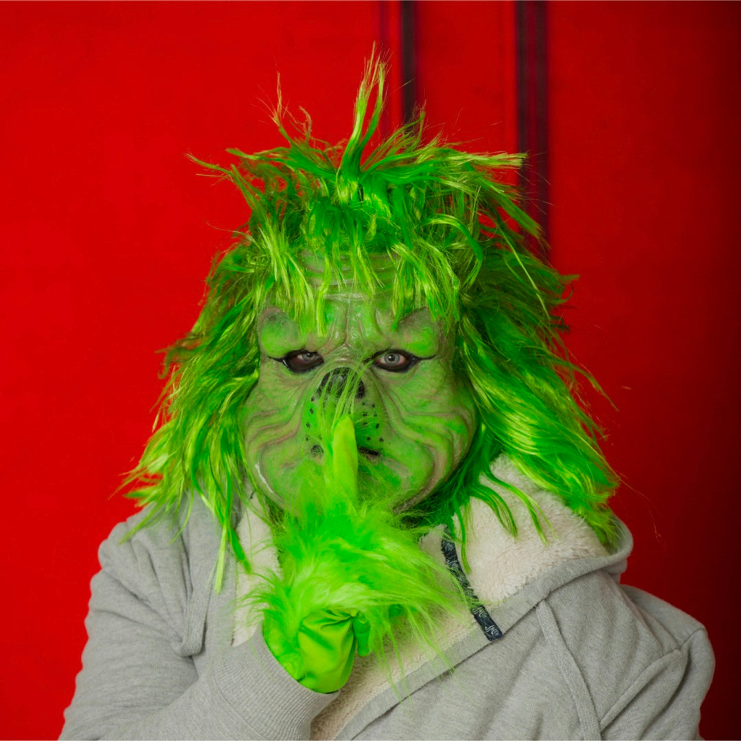 Grumpy Green Guy Photos with S.Smart Photography - November 8th