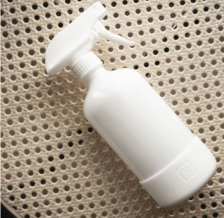 So Luxury - Recycled Glass Refillable Spray Bottle