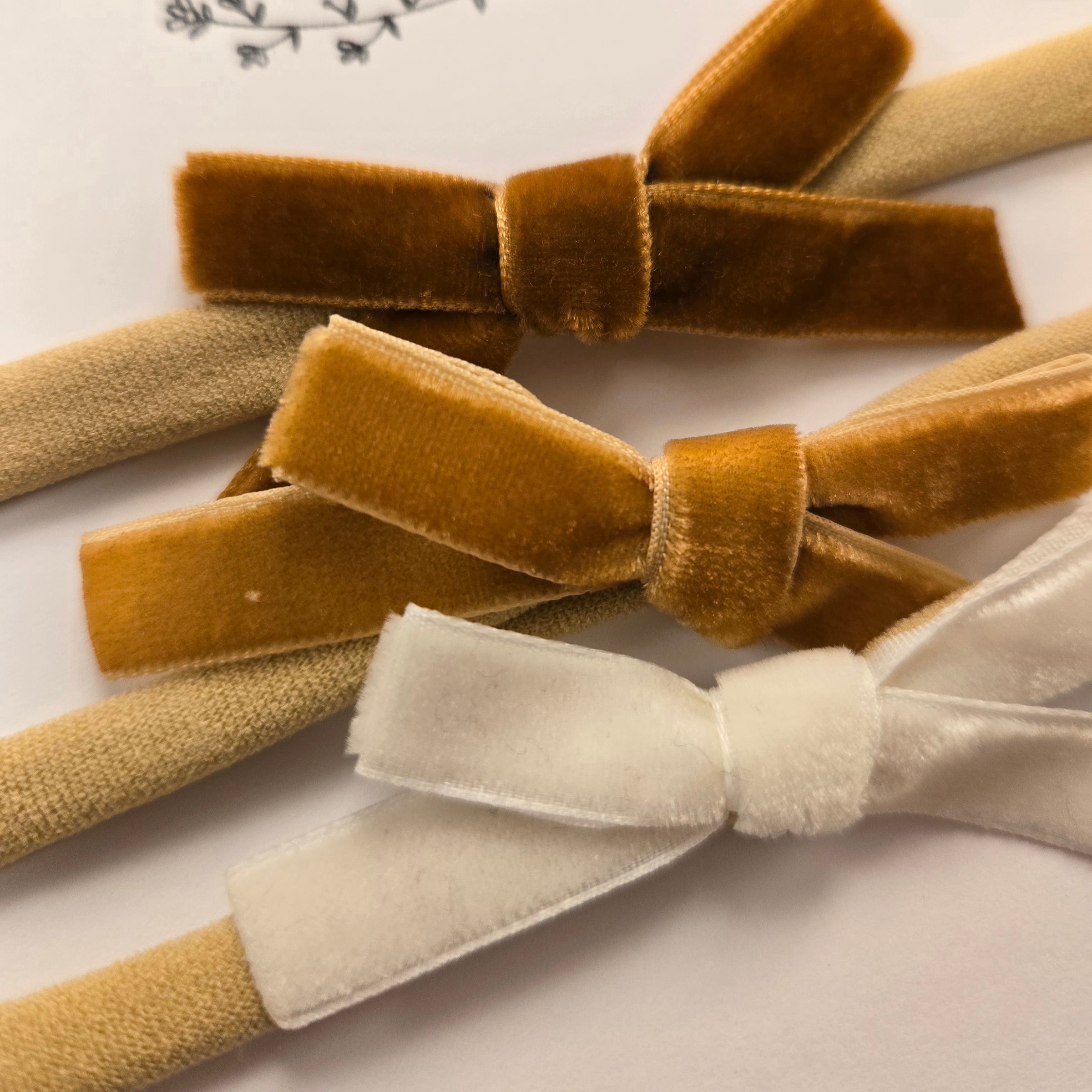 Velvet baby bows - Neutrals
