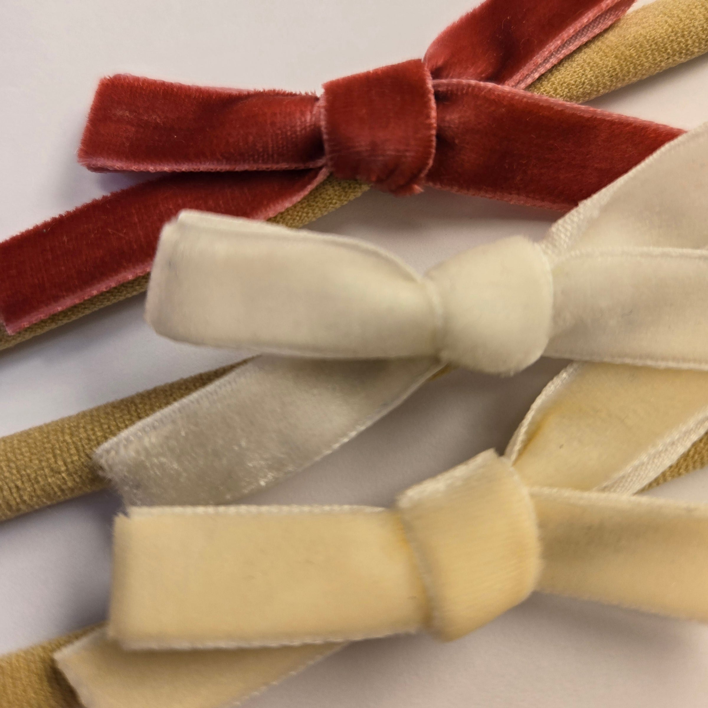 Petite Pink-velvet baby bows set