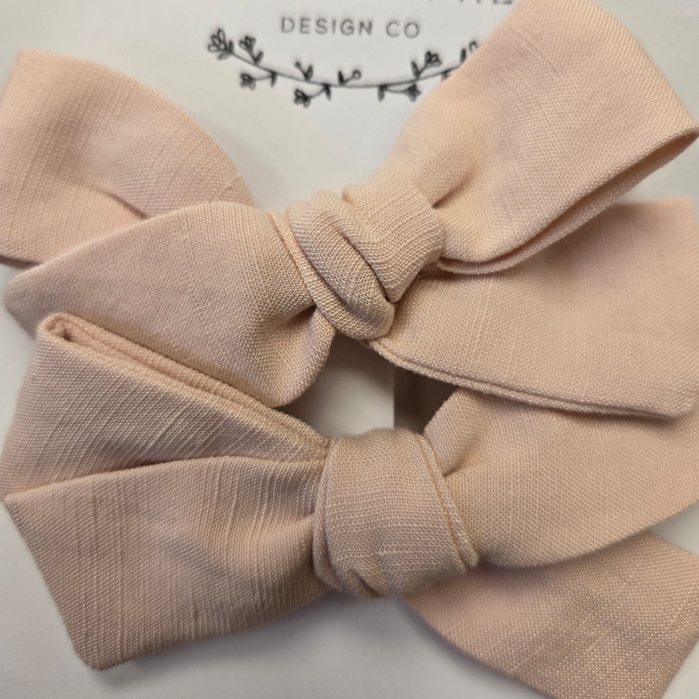 Neutral Pigtail Bow Sets