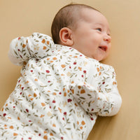 Bamboo newborn sleep sack - Floral (1.0 tog)