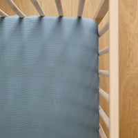 Crepe standard crib sheet - Billy blue