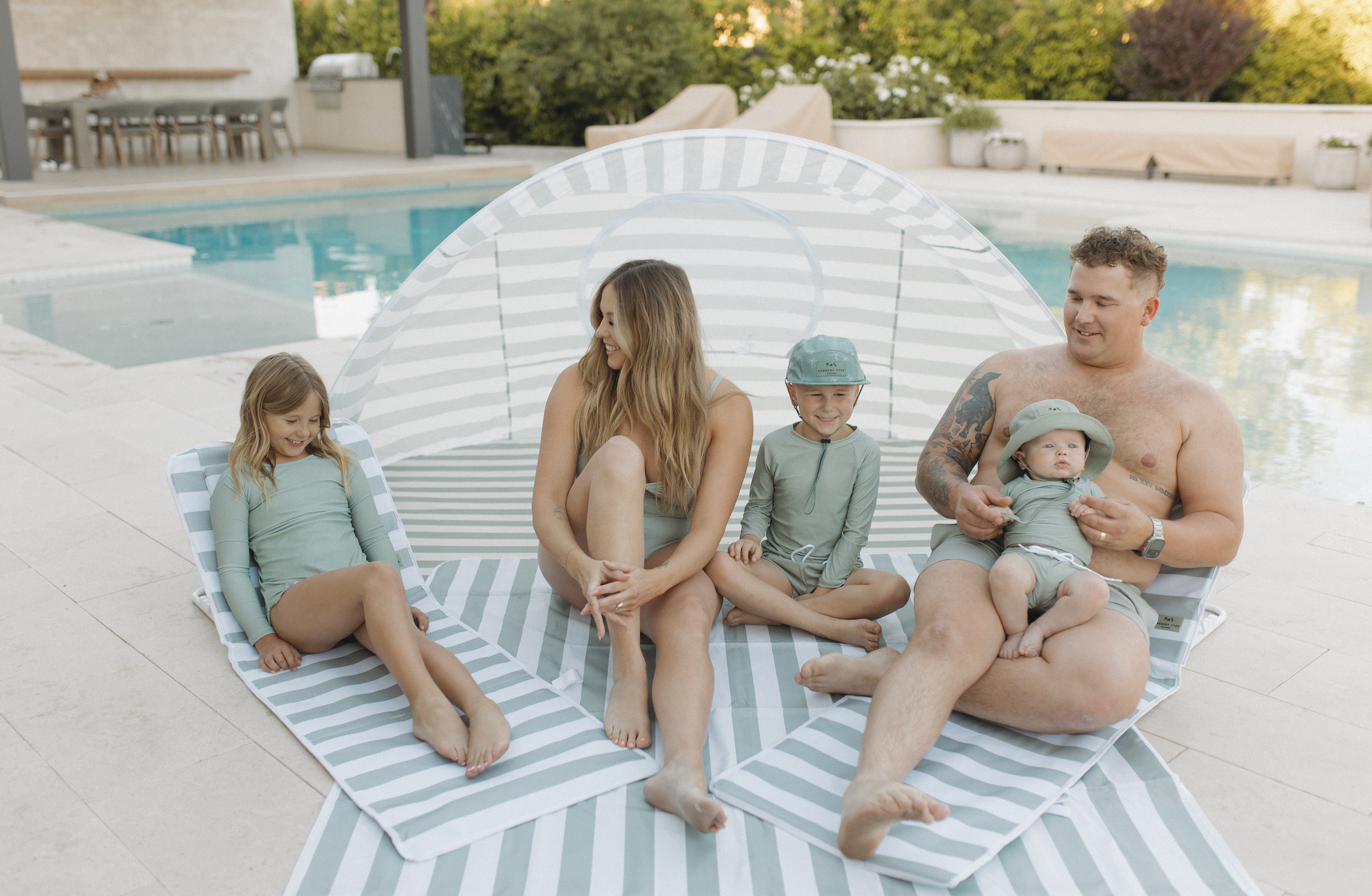SS2025 Fold Out Beach Lounger