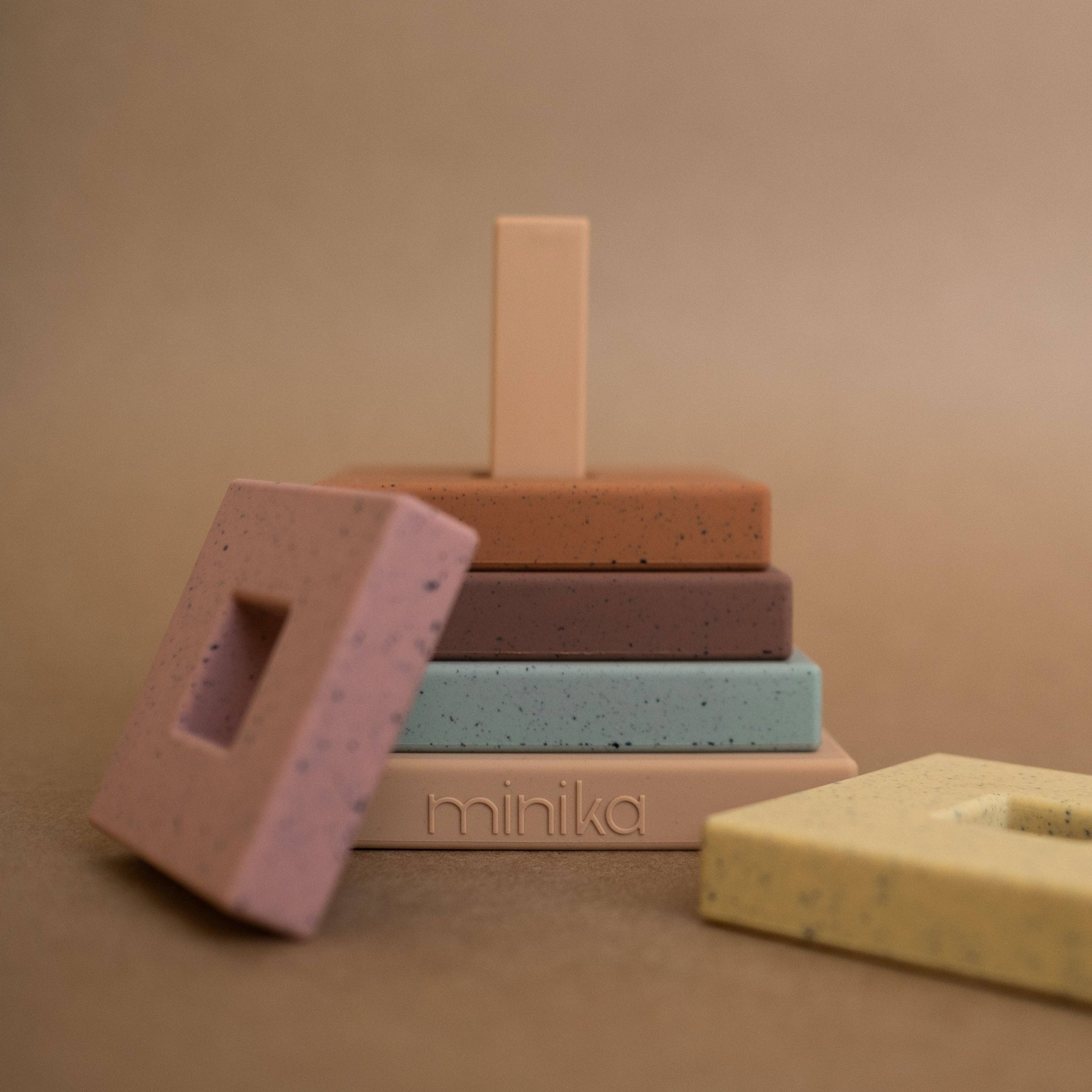 Stacking tower - Speckle light