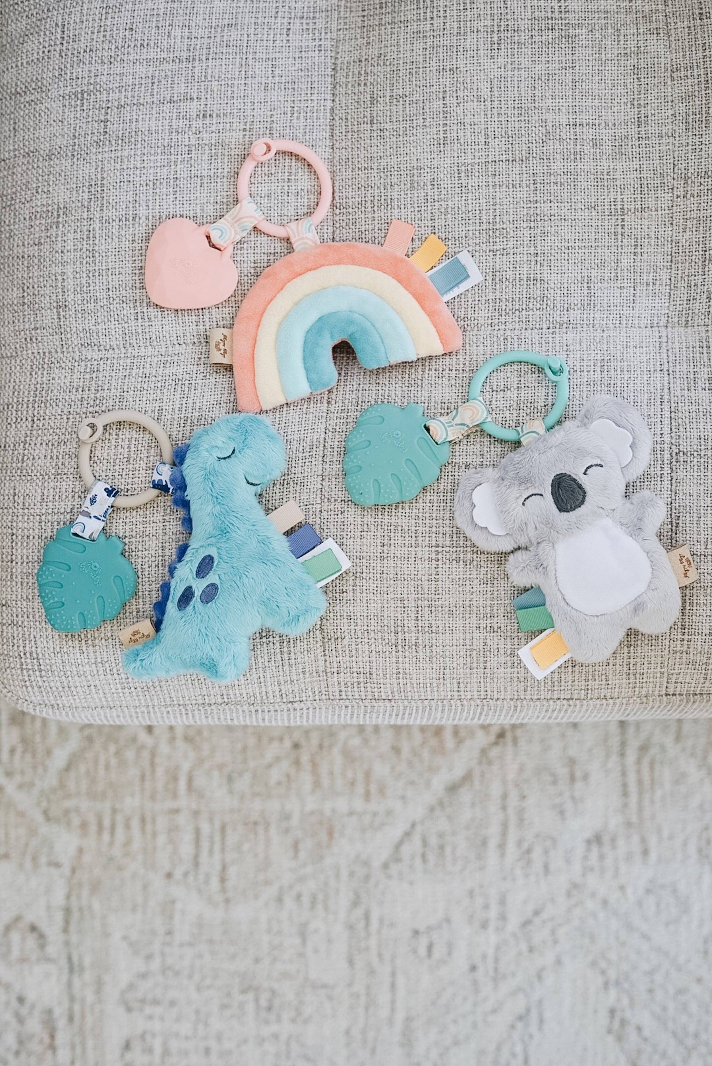 Itzy Pal™ Plush + Teether