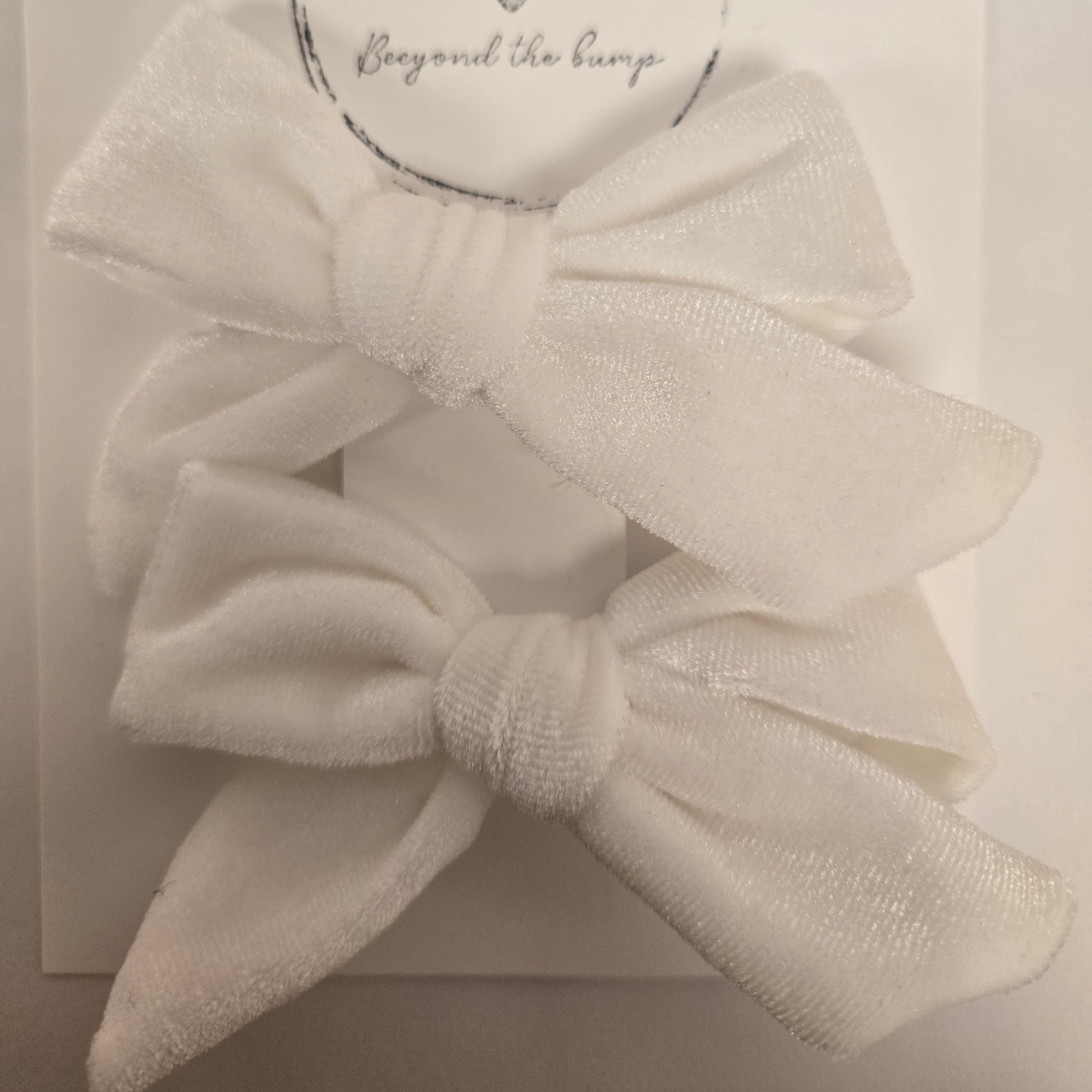 BTB - Velvet Bow Clip