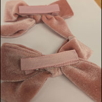 BTB - Velvet Bow Clip