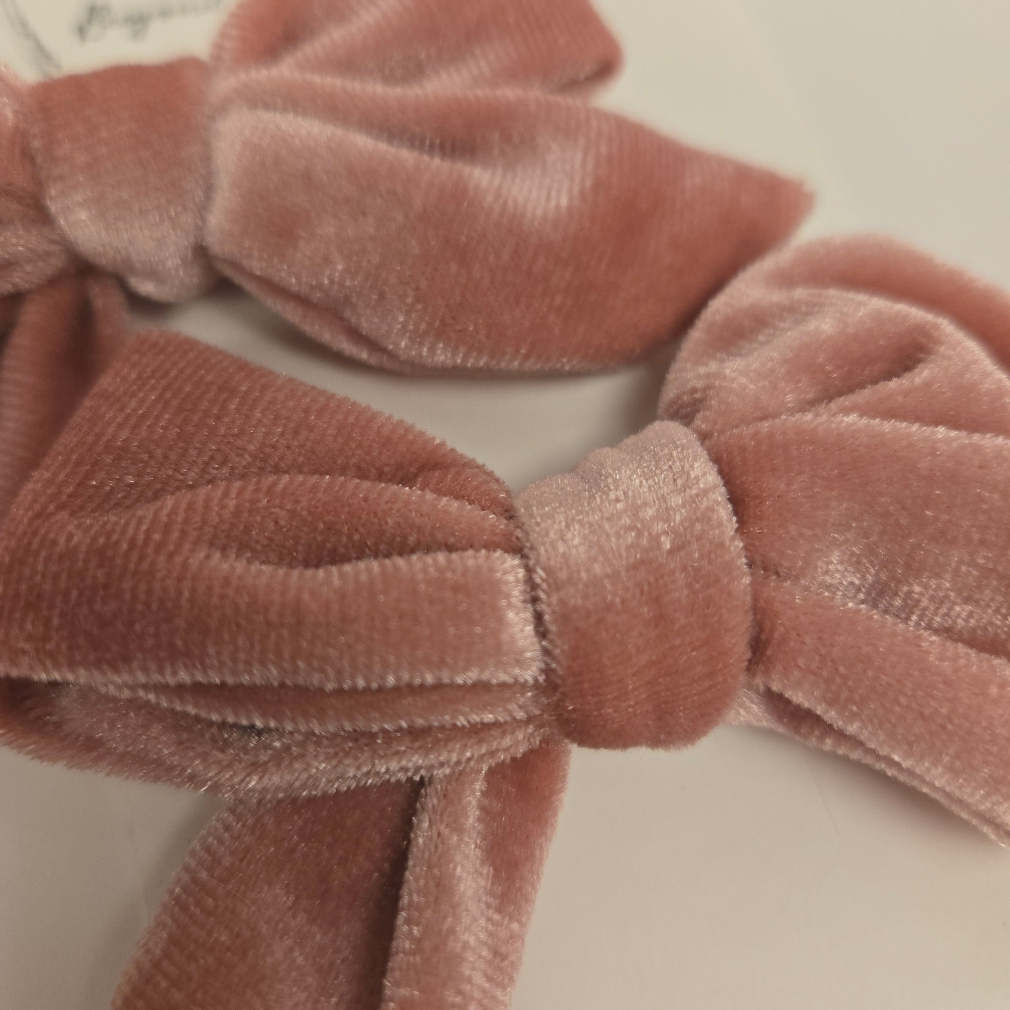 BTB - Velvet Bow Clip