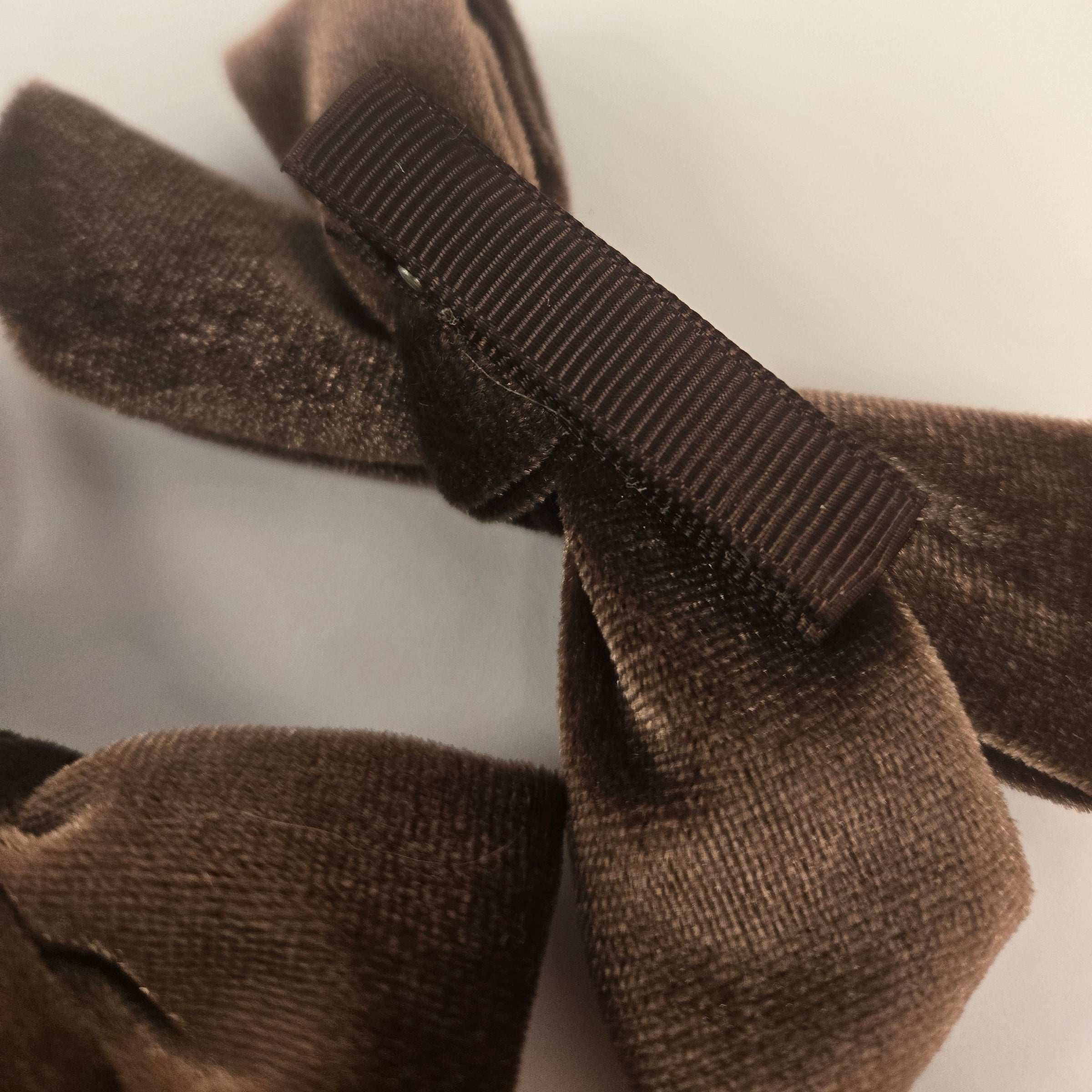 BTB - Velvet Bow Clip