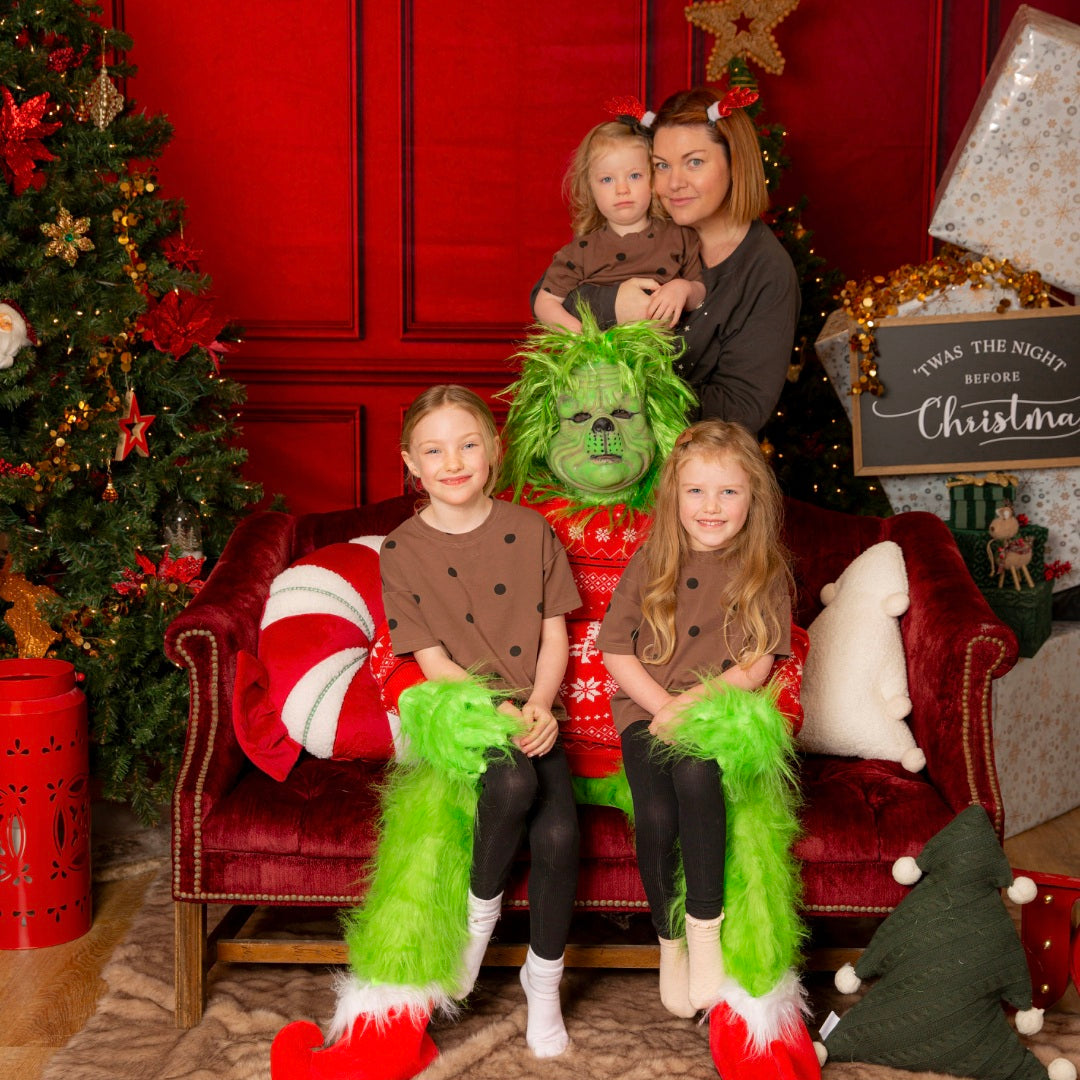 Grumpy Green Guy Photos with S.Smart Photography - November 8th